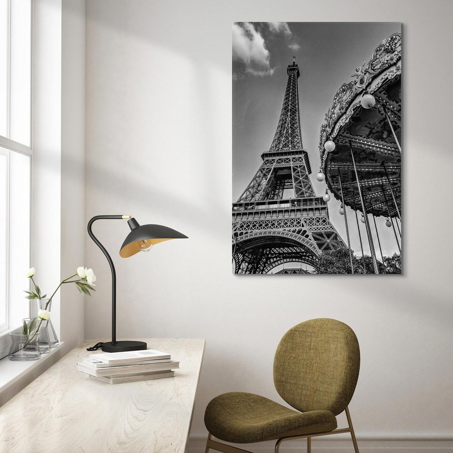 Obraz na płótnie 50x70 - Zabawa w Paryżu - czarno białe zdjecie, wieża eiffla