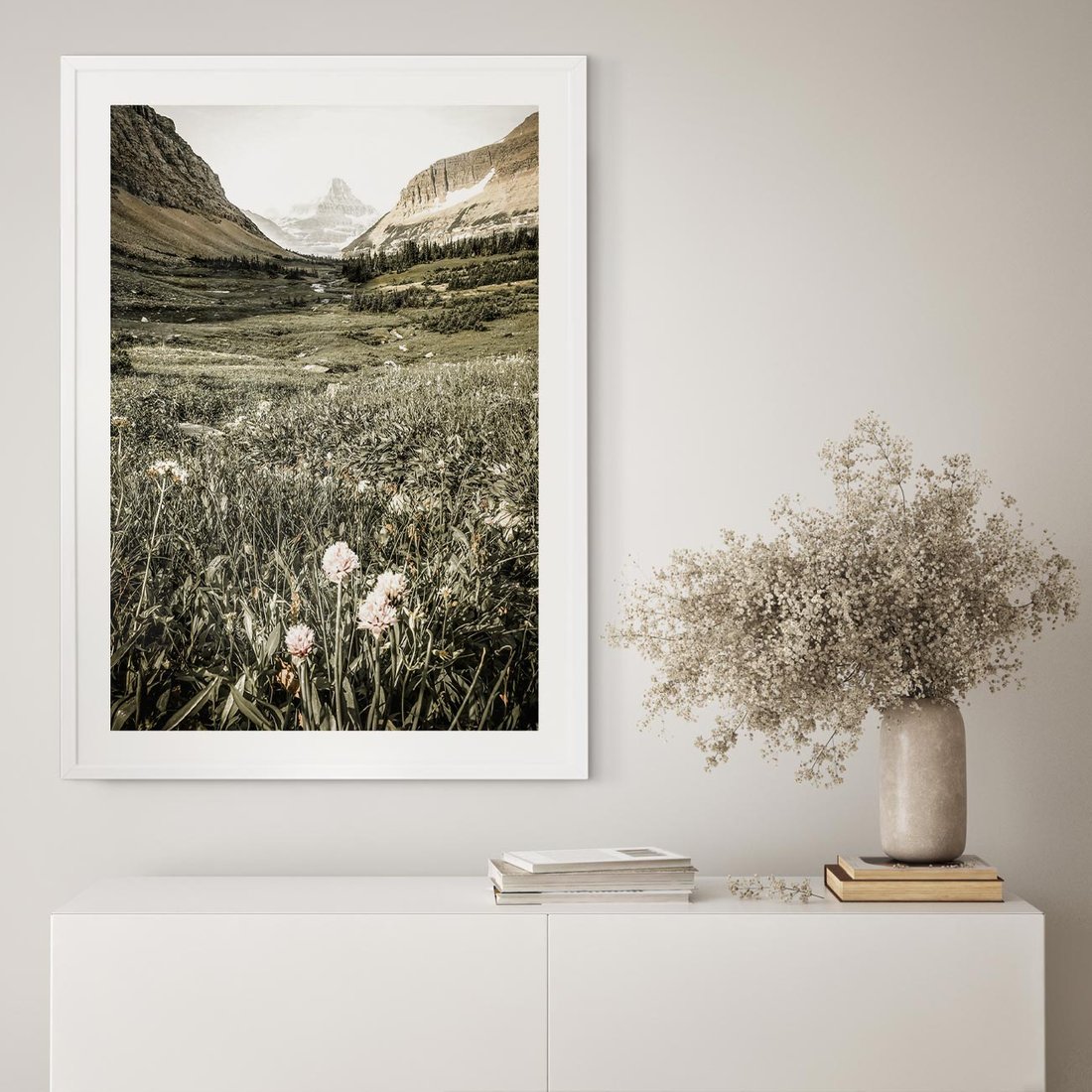 Plakat bez ramy 40x50 - Nostalgiczne Góry - górski krajobraz, łaka w górach