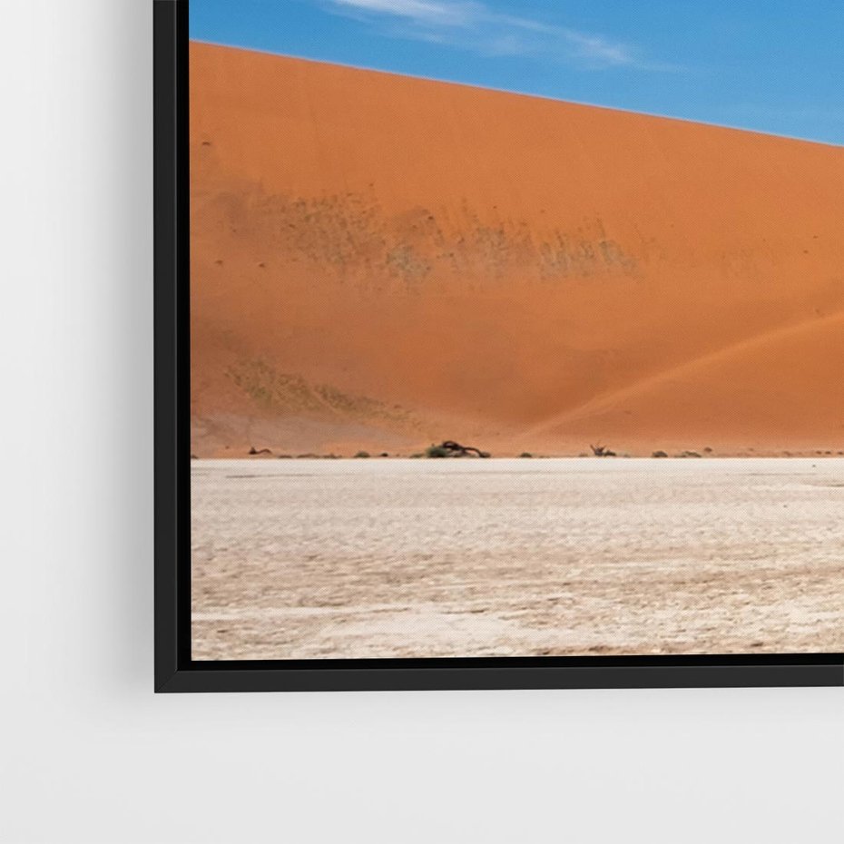 Obraz w ramie 70x50 - Słońce i Suche Drzewo - pustynia, suche - rama czarna