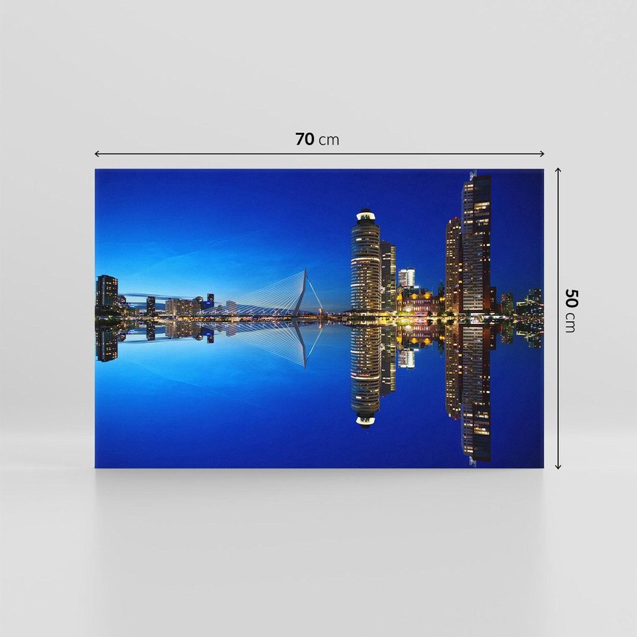 Obraz na płótnie 70x50 - Miasto nocą nad wodą - miasto, noc