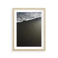 Plakat w ramie 30x40 - Morskie Fale na Plaży - plaża, morskie fale omywają piasek - rama drewno