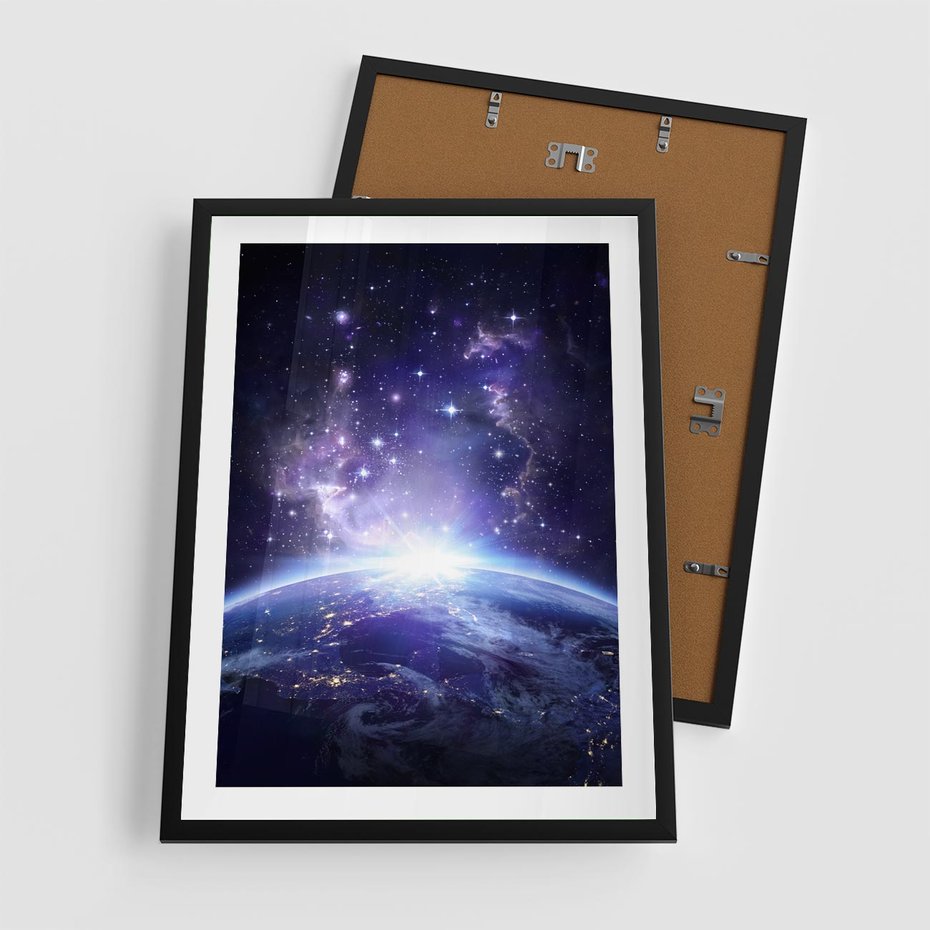 Plakat w ramie 50x70 - Podróż w kosmiczną przestrzeń - kosmos, ziemia - rama czarna