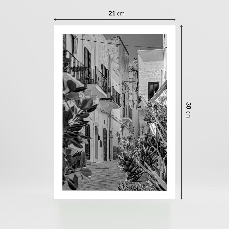 Plakat bez ramy 21x30 - Nadmorska Uliczka - czarno białe zdjecie, uliczka w nadmorskim mieście