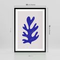 Plakat w ramie 50x70 - Przenikająca Struktura - boho plakat, niebieski liść w intensywnym kolorze - rama czarna