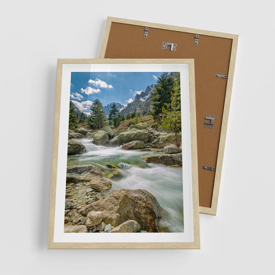 Plakat w ramie 50x70 - Górski strumyk w harmonii - strumyk, górski - rama drewno