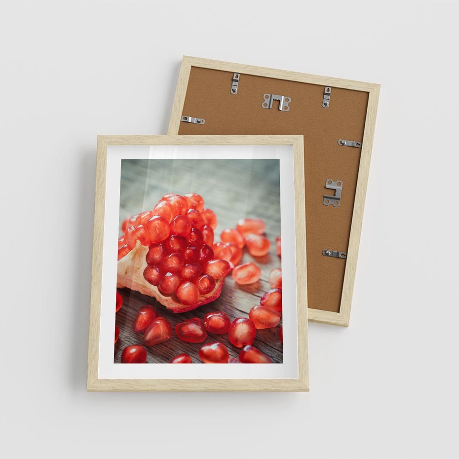 Plakat w ramie 40x50 - Granatowa Inspiracja Kuchni - granat, kuchnia - rama drewno