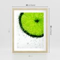Plakat w ramie 40x50 - Świeżość i kwasowość limonki - limnka, owoce - rama drewno