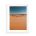 Plakat w ramie 50x70 - Piasek w Przytulnym Wnętrzu - pustynia, piasek - rama biała