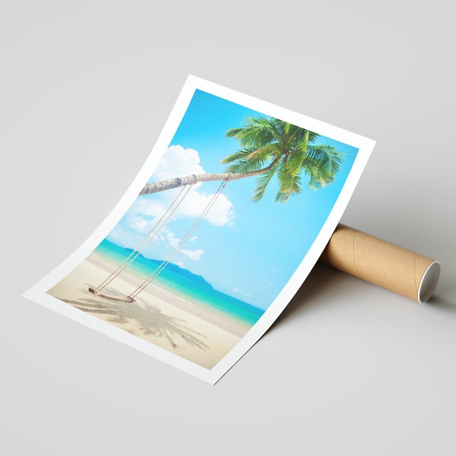 Plakat bez ramy 21x30 - Hawajska palma i huśtawka na plaży - palma, huśtawka