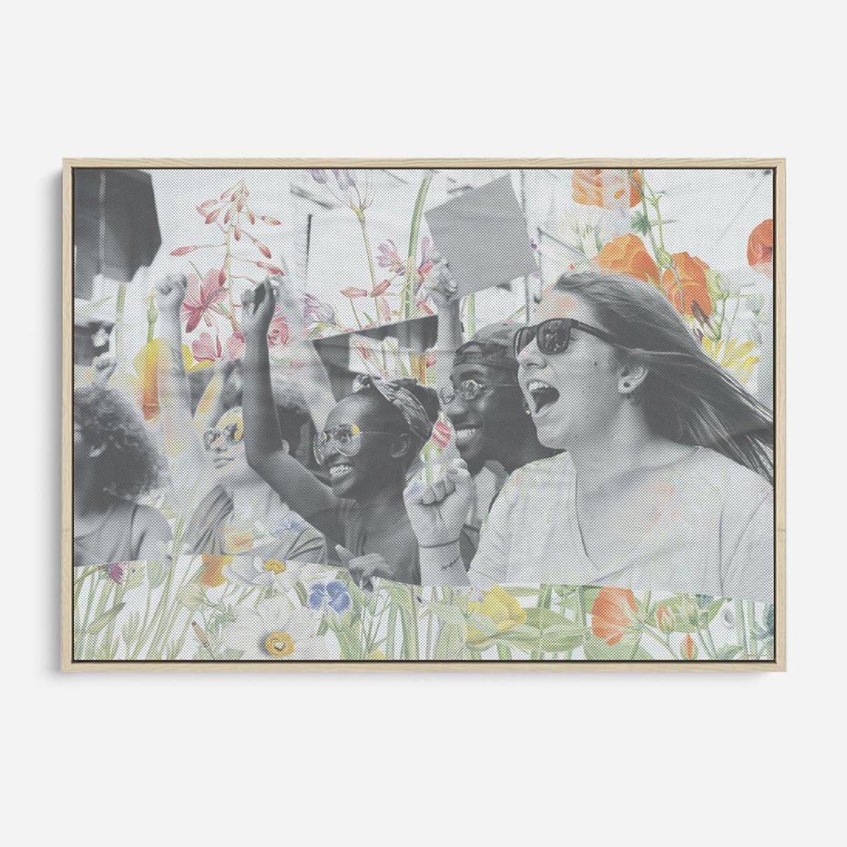 Obraz w ramie 70x50 - Księga zaklętych marzeń - kolaż, czarnobiałe zdjęcie wesołych młodych ludzi - rama drewno