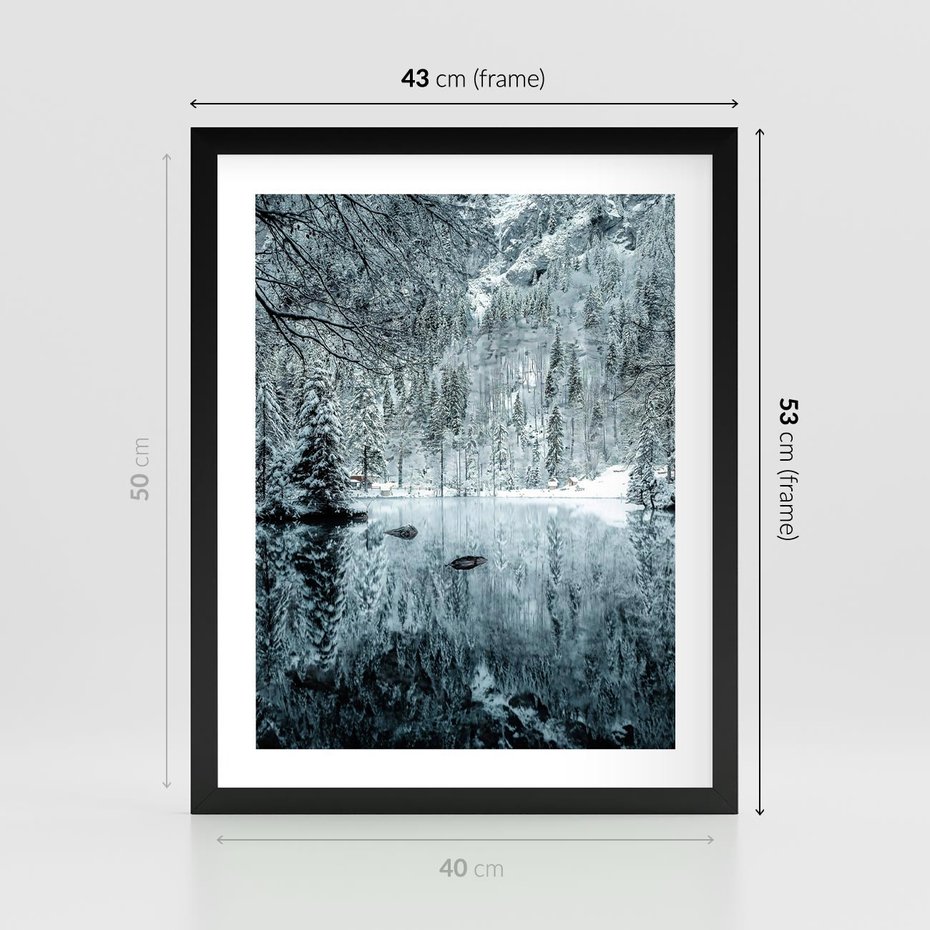 Plakat w ramie 40x50 - Zimowy Raj - zimowy górski krajobraz, jezioro w górach - rama czarna