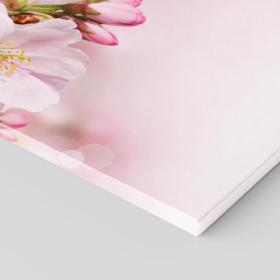 Obraz na płótnie 70x70 - Kwitnąca wiśnia: delikatność natury - kwitnąca, wiśnia