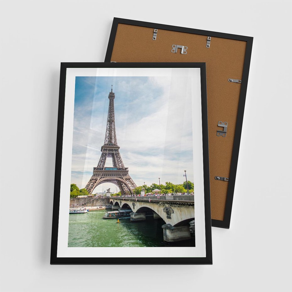 Plakat w ramie 50x70 - Ikona Romantyzmu - Eiffla, Francja - rama czarna