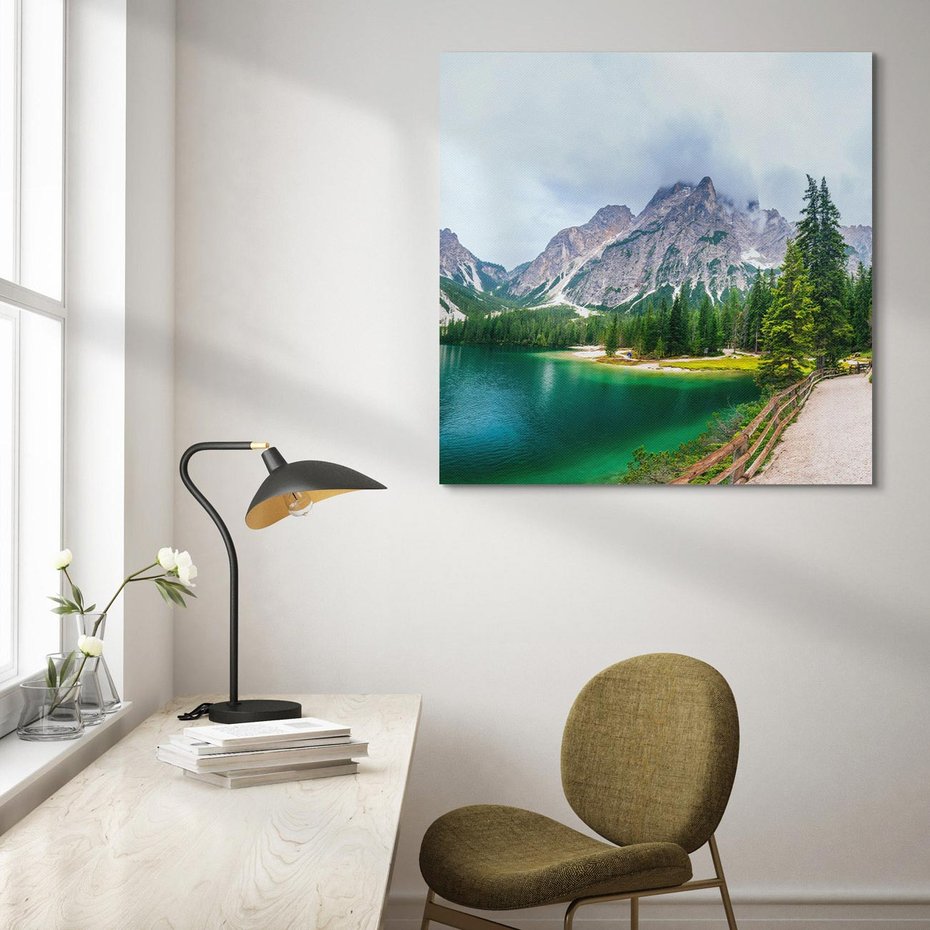 Obraz na płótnie 30x30 - Góry: Piękno nad jeziorem - góry, jezioro