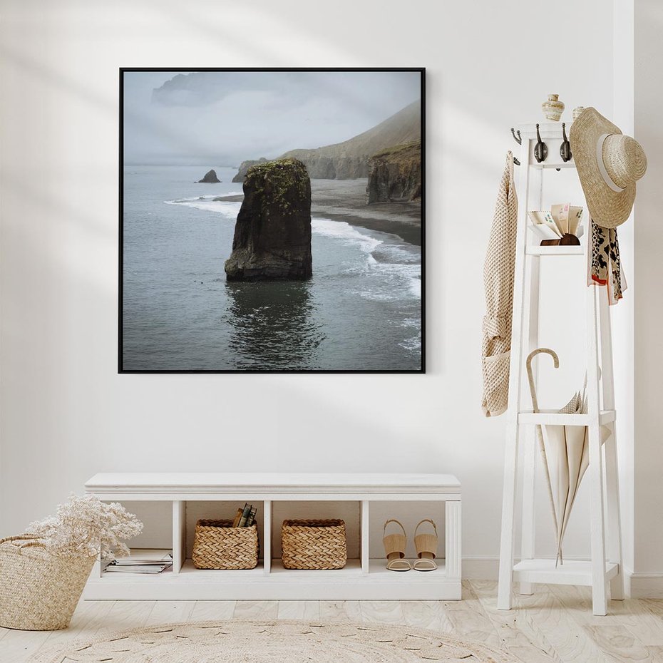 Obraz w ramie 50x50 - Mistyczna Aura - morze, mgła - rama czarna