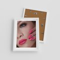 Plakat w ramie 30x40 - Usta, manicure, spa: kobieca harmonia - usta, manicure - rama biała