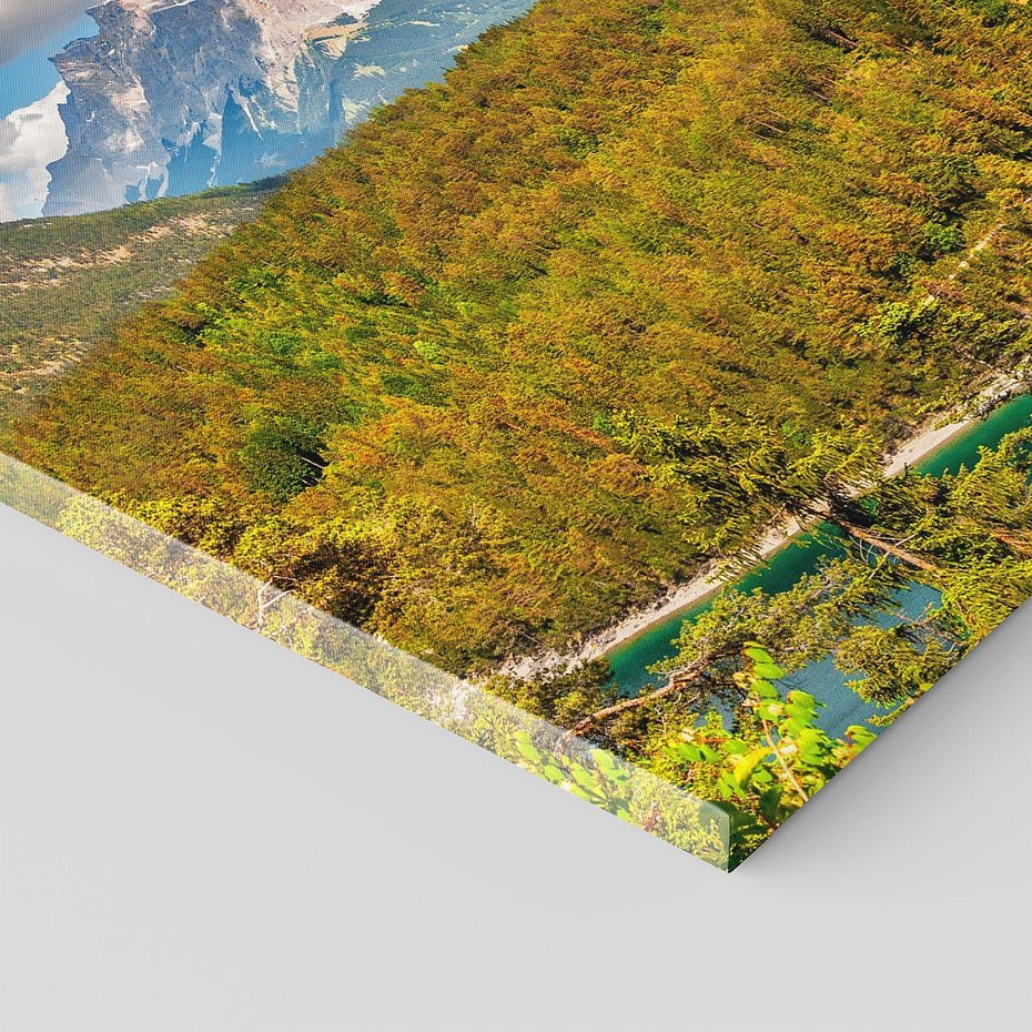 Obraz na płótnie 120x60 - Górska harmonia las i szczyty - góry, las