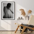 Plakat bez ramy 30x40 - Piękno o Poranku - czarno biała fotografia, akt kobiecy