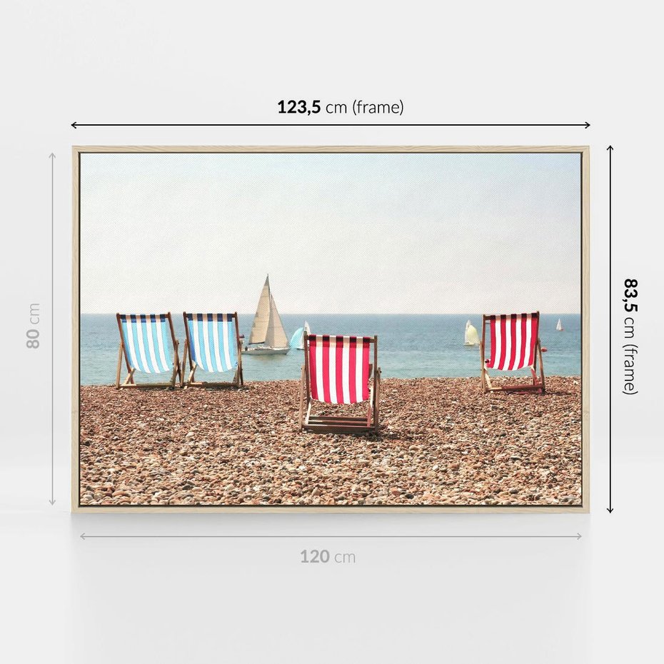 Obraz w ramie 120x80 - Letnia retro bajka - fotografia, pasiaste leżaki - rama drewno