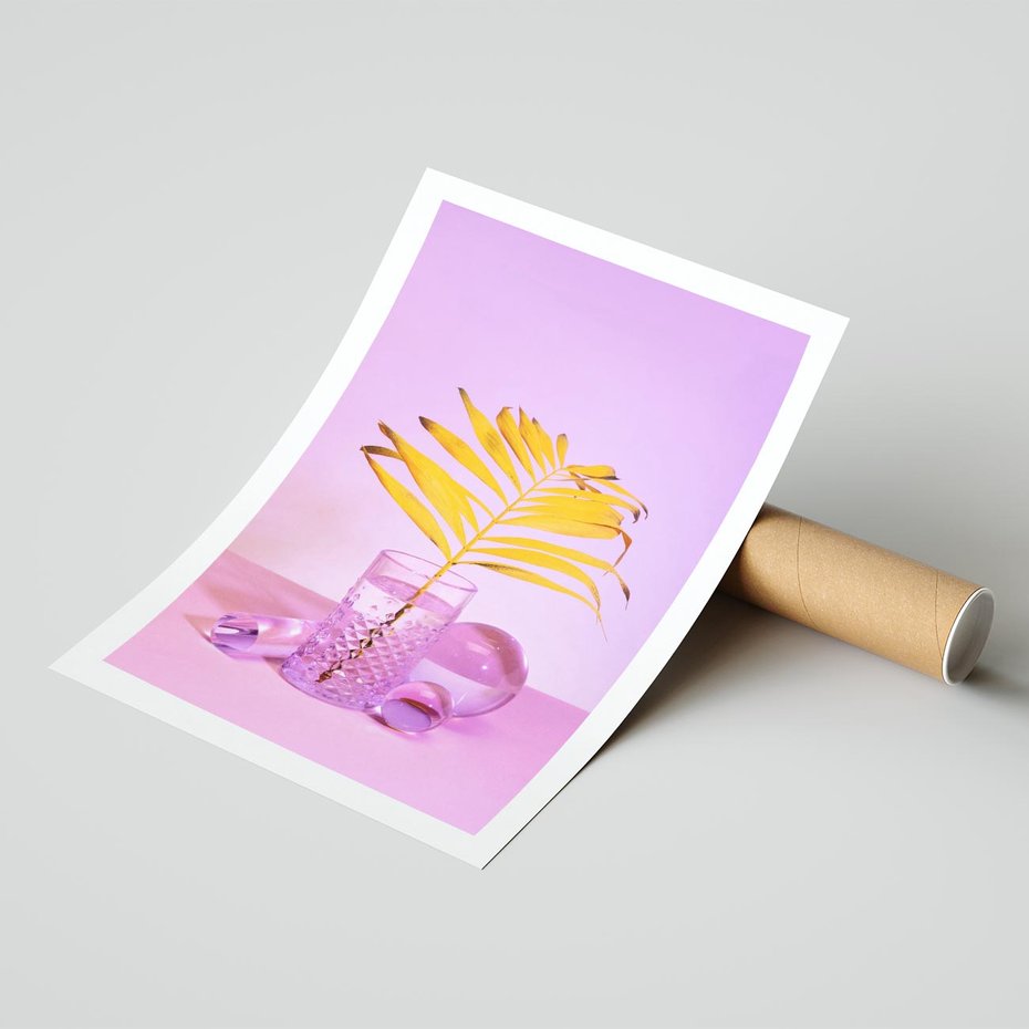 Plakat bez ramy 21x30 - Neonowy Liść Palmy na Fotografii - neonowa fotografia, liść palmy w szklance