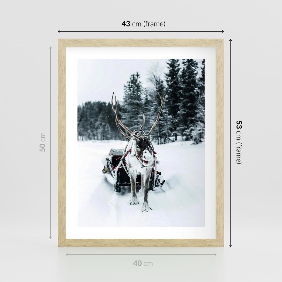 Plakat w ramie 40x50 - Świąteczna Przygoda - renifer, śnieg - rama drewno