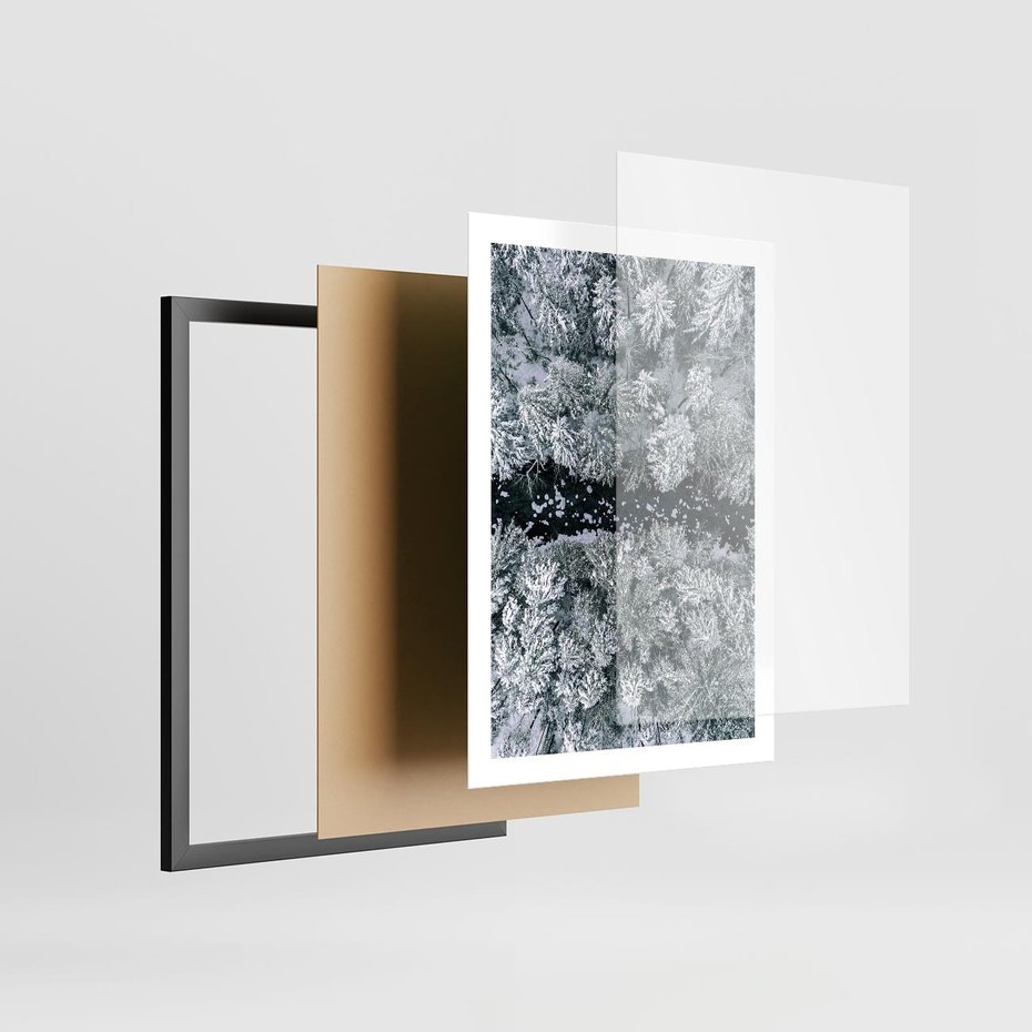 Plakat w ramie 50x70 - Zimowy Krajobraz z Góry - zdjęcie z góry, zaśnieżony las i zamarznięty strumyk - rama czarna