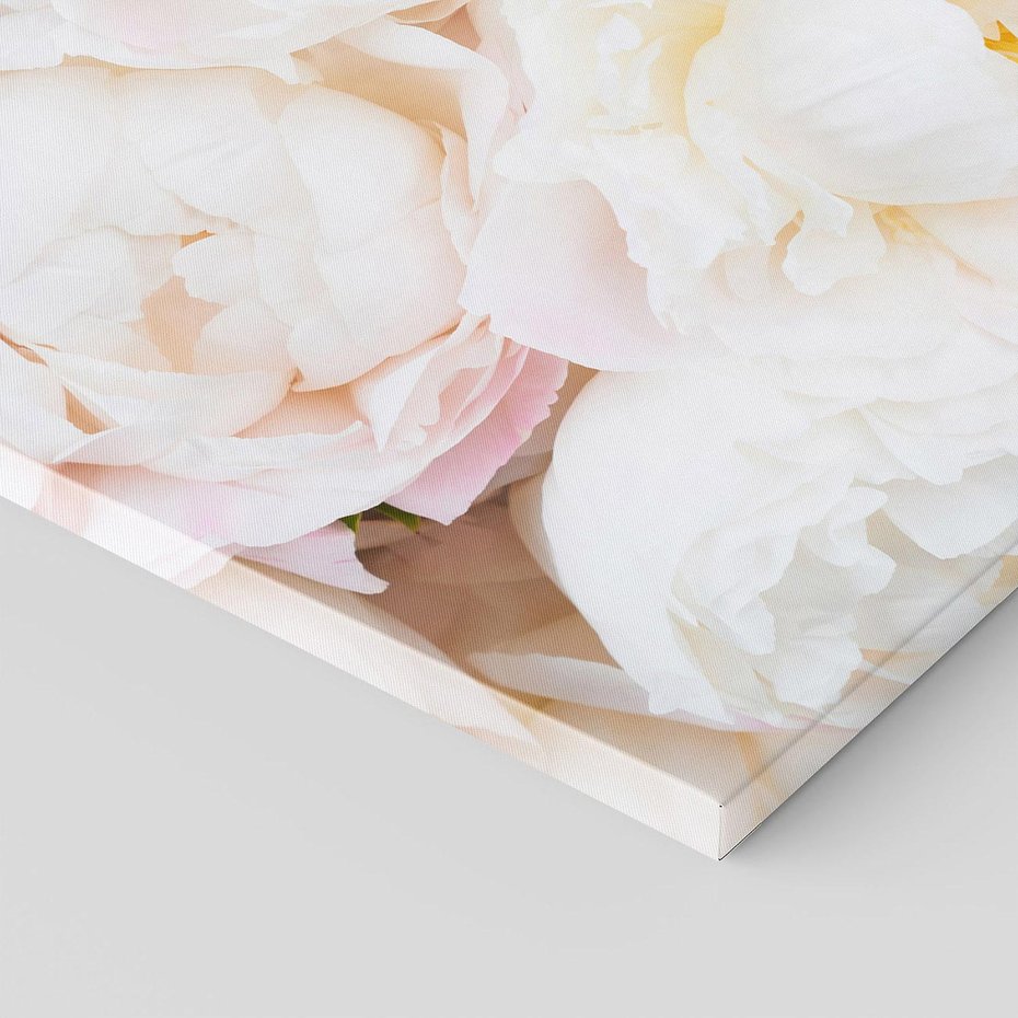 Obraz na płótnie 60x60 - natura w pełnym rozkwicie - kwiaty