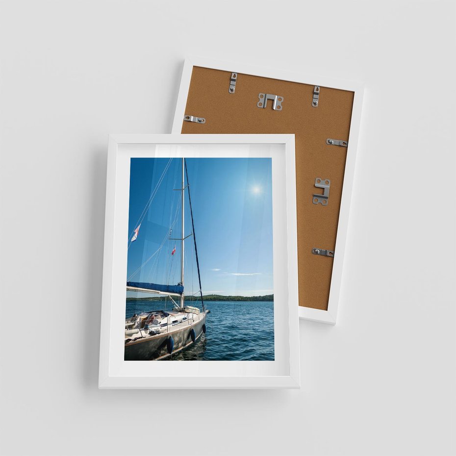 Plakat w ramie 30x40 - Wolność na Horyzoncie - żaglowiec, morze - rama biała