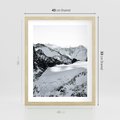 Plakat w ramie 40x50 - Biały Zimowy Pejzaż - góry w zimie, ośnieżone wysokie szczyty - rama drewno