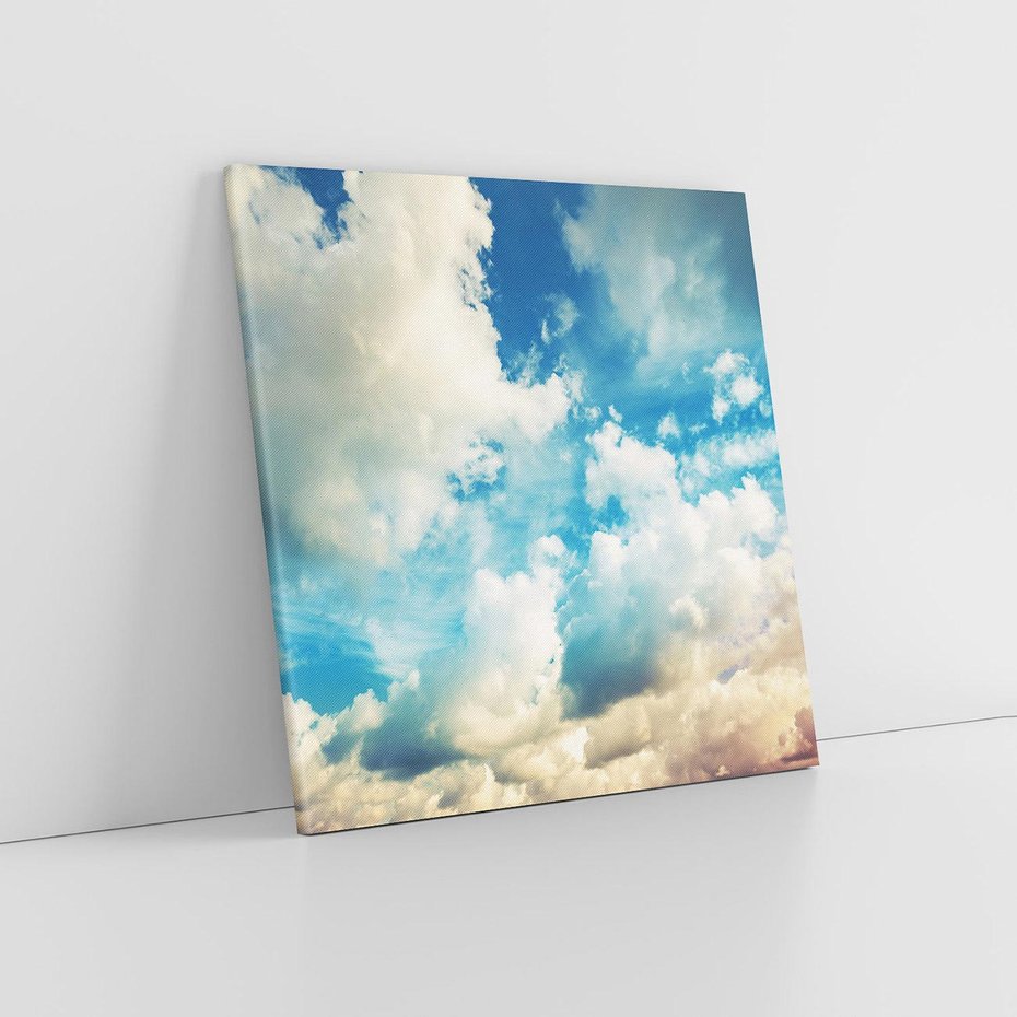 Obraz na płótnie 50x50 - Niebiańska Przestrzeń: Chmury na Horyzoncie - niebo, chmury