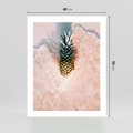 Plakat bez ramy 40x50 - Egzotyczna Plaża - ananas, na plaży