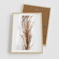Plakat w ramie 50x70 - Minimalizm Palmowy: Sucha Uroda - sucha palma, minimalizm - rama drewno