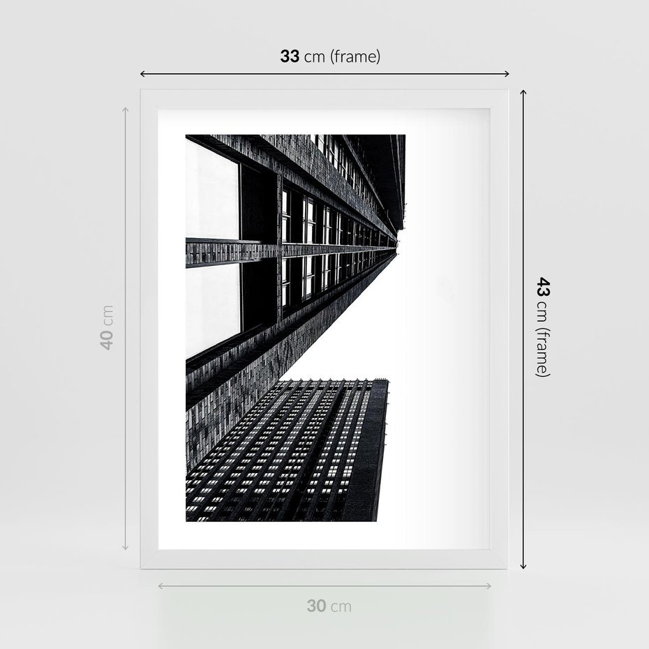Plakat w ramie 30x40 - Geometryczna Asymetria - architektura, czarno białe zdjęcie - rama biała