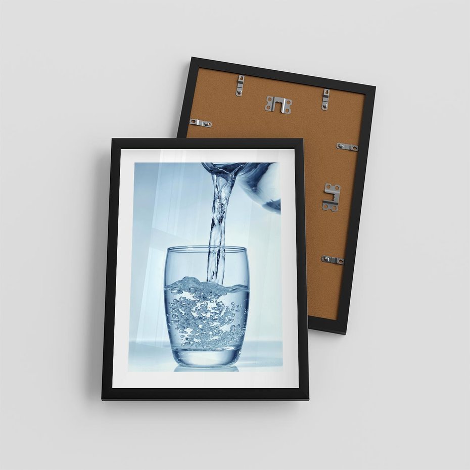 Plakat w ramie 30x40 - Chłodząca szklanka wody - szklanka, wody - rama czarna