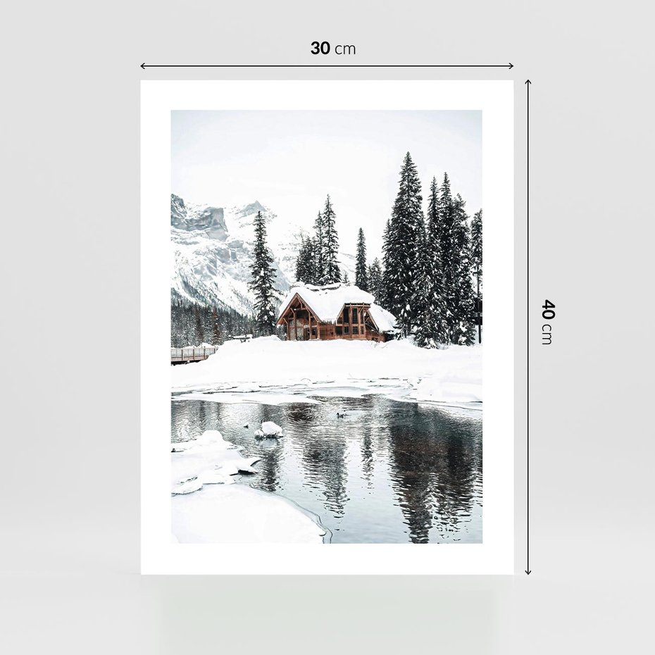 Plakat bez ramy 30x40 - Urok Zimowego Krajobrazu - domek w górach, zima