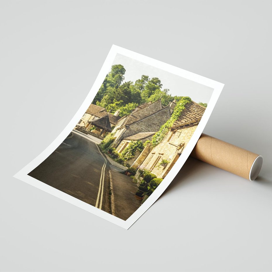 Plakat bez ramy 30x40 - Magiczna podróż w głąb miasta - uliczka, perspektywa