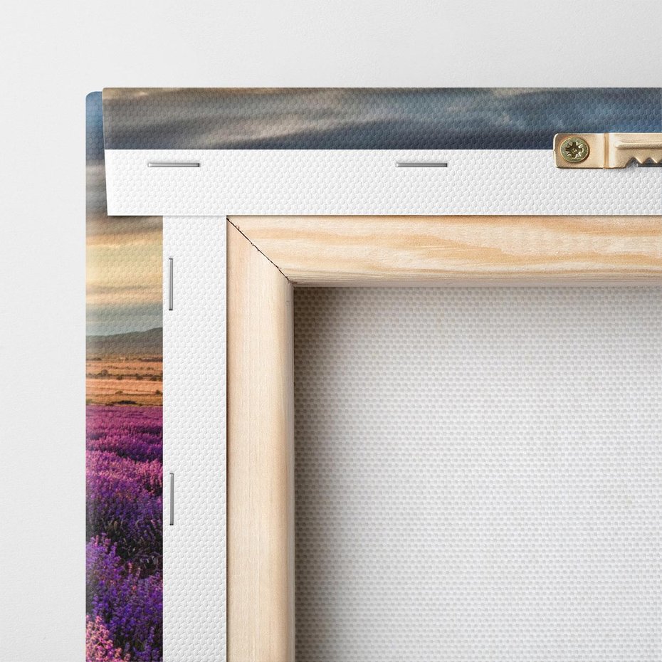 Obraz na płótnie 30x30 - Lawenda: Pachnący ogród natury - lawenda, kwiaty