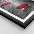 Plakat w ramie 40x50 - Parasole w malowniczej uliczce - parasole, uliczka - rama czarna