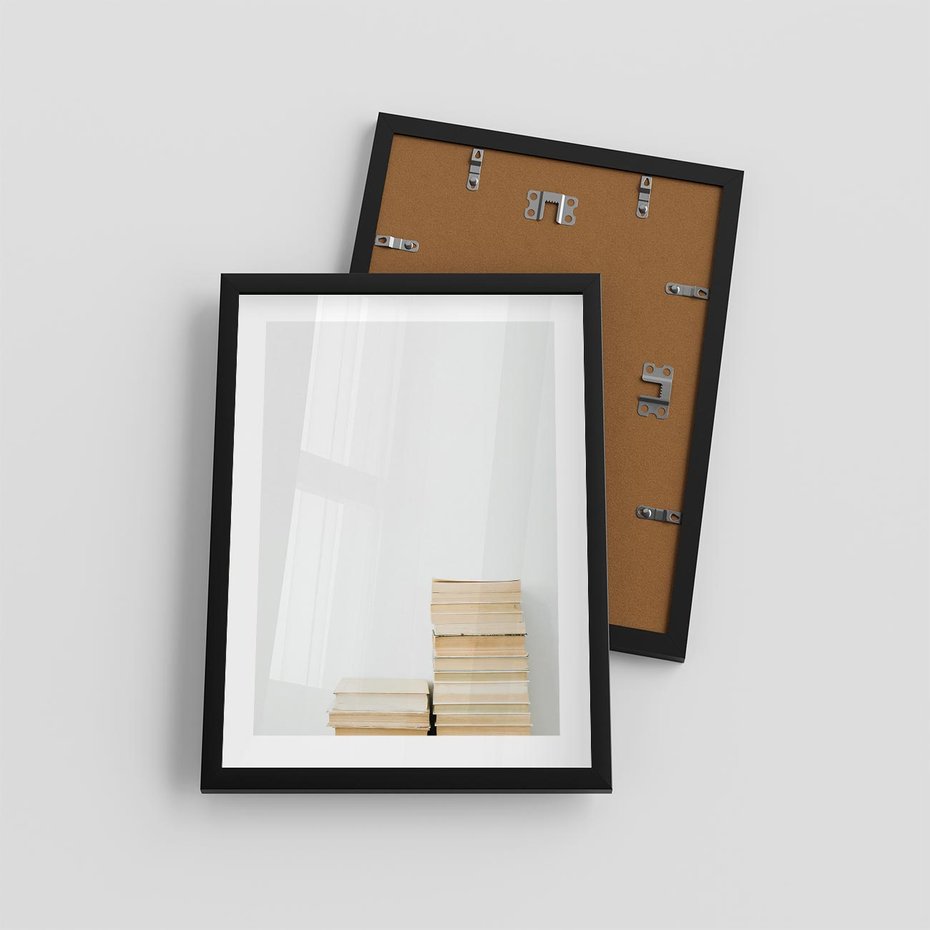 Plakat w ramie 30x40 - Stos Zakurzonych Opowieści - stos książek, ksiązki na stosie - rama czarna