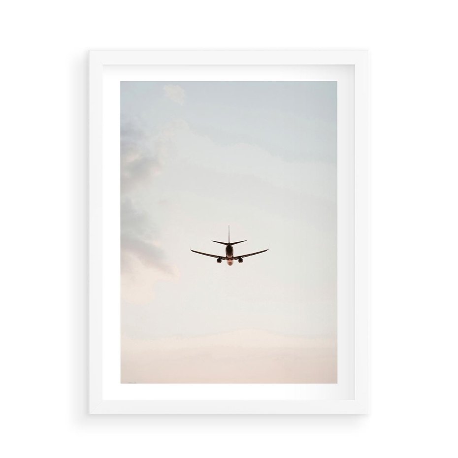 Plakat w ramie 50x70 - W Powietrzu: Samolot na Niebie - samolot w przestworzach, samolot na niebie - rama biała
