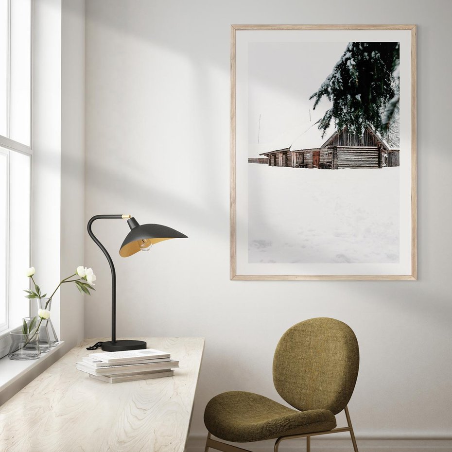 Plakat w ramie 50x70 - Zimowy Azyl - domek w górach, śnieg - rama drewno