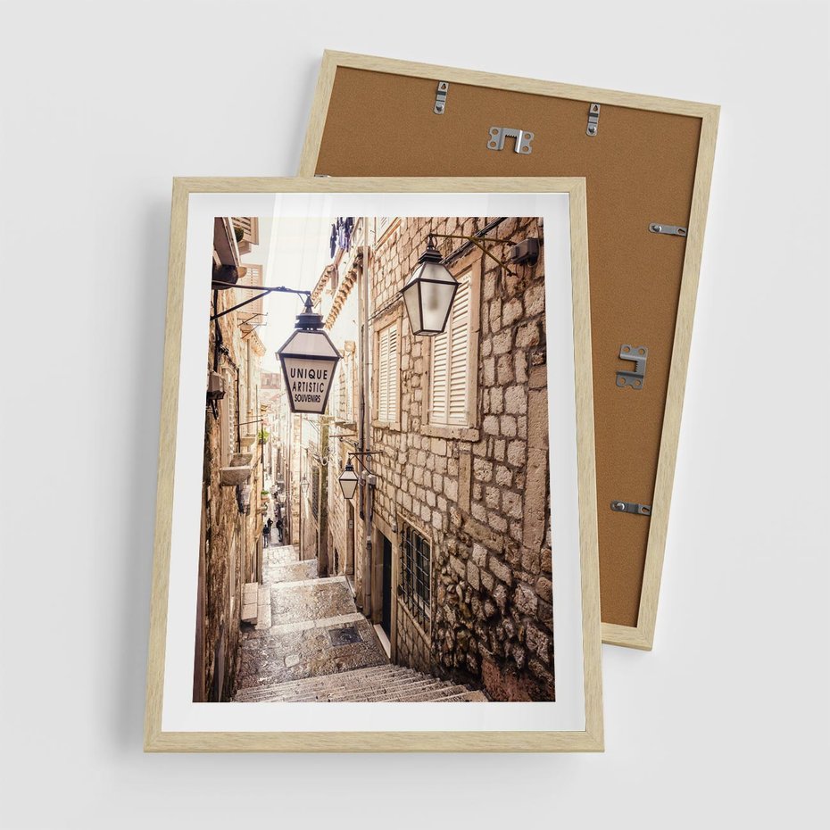 Plakat w ramie 50x70 - mistyczna podróż - uliczka, perspektywa - rama drewno