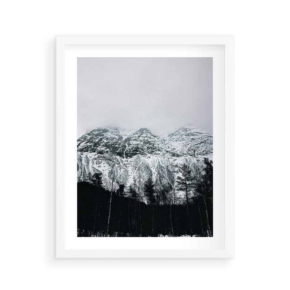 Plakat w ramie 40x50 - Zimowe Uroki Gór - góry ośnieżone, krajobraz górski - rama biała