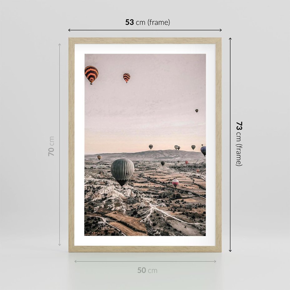 Plakat w ramie 50x70 - Wolność w Powietrzu - balony latające nas pustynnym krajbrazem, balony do latania - rama drewno