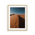 Plakat w ramie 30x40 - Piasek pustyni w ogniu - pustynia, piasek - rama drewno