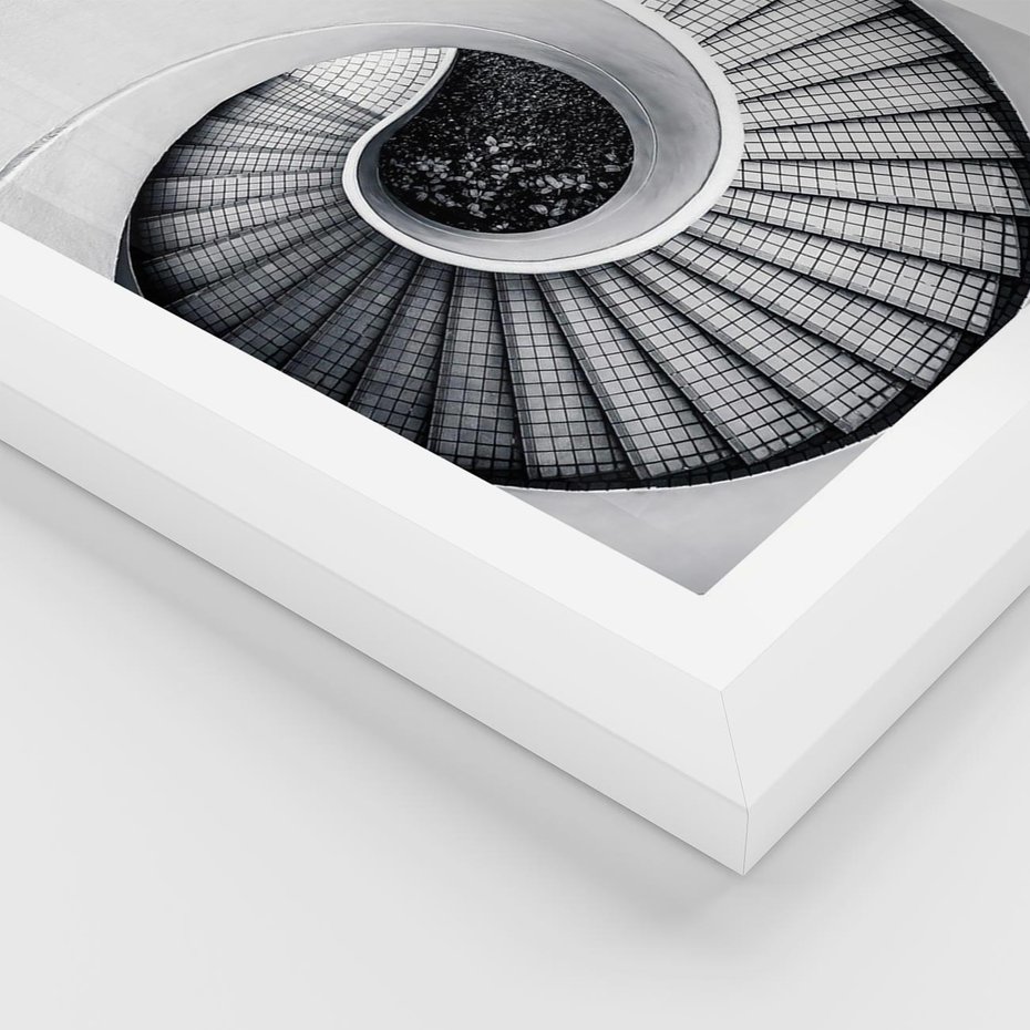 Plakat w ramie 40x50 - Nowoczesne Schody: Kręcone Piękno - nowoczesna architektura, kręcone schody - rama biała