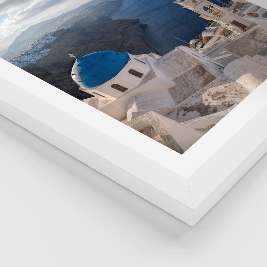 Plakat w ramie 50x70 - Błękitne Przezycia - Santorini, morze - rama biała