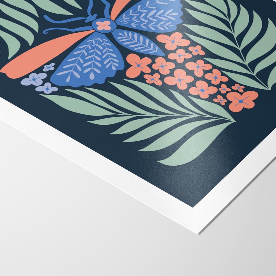 Plakat bez ramy 50x70 - Granatowa Noc - granatowe tło, abstrajcyjna ćma