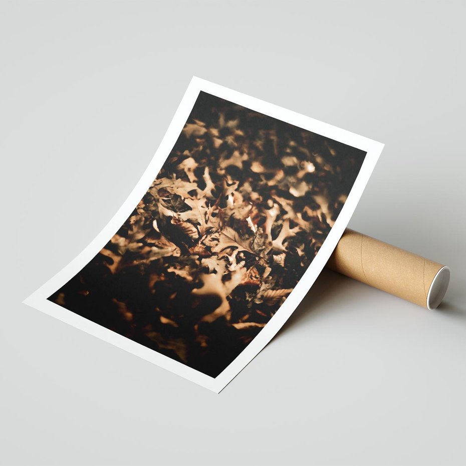 Plakat bez ramy 30x40 - Jesienne Liście: Nostalgiczna Kolorystyka - suche liście, jesień