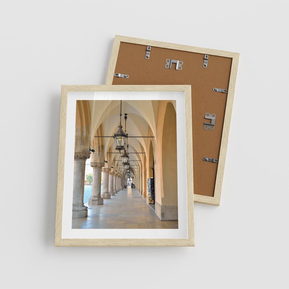Plakat w ramie 40x50 - Uliczka w perspektywie czasu - uliczka, perspektywa - rama drewno